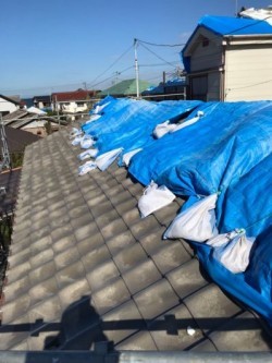 火災保険で台風被害にあったご自宅を横暖ルーフでカバー工法