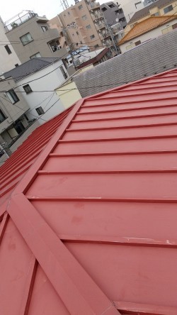 瓦棒屋根、火災保険を利用、葺き替え