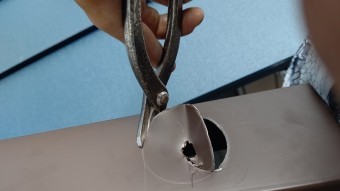 樋のドレン加工
