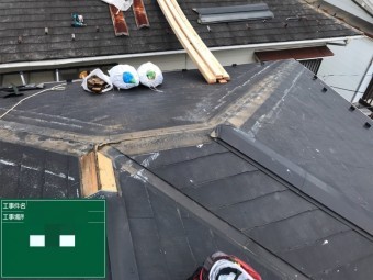 棟板金、抜き板、台風被害