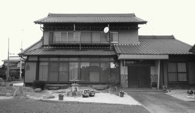 草加市で瓦屋根をリフォーム 葺き替え工事を行うお家が増えています 川口 さいたま市で屋根補修 外装リフォーム 街の屋根やさん埼玉川口店
