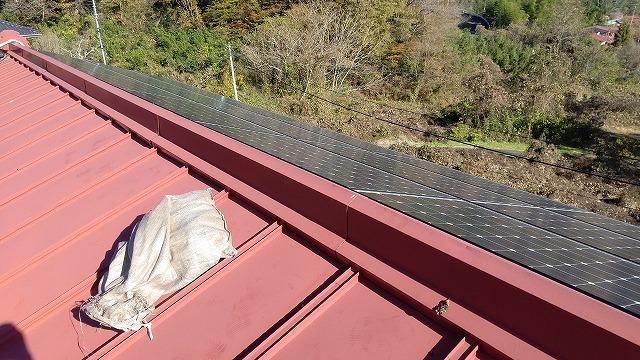 吉川市の立平葺き屋根の棟を交換しました！！