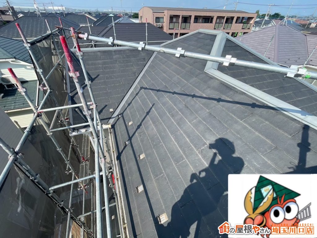 劣化したスレート屋根