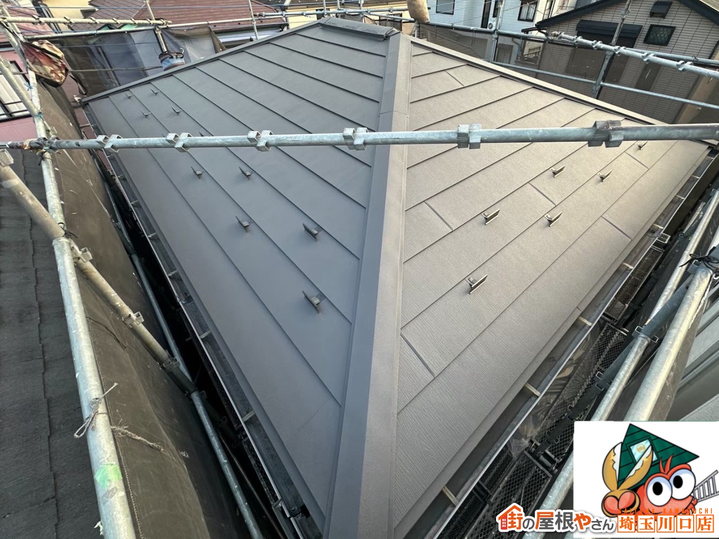 屋根カバー工法　施工後