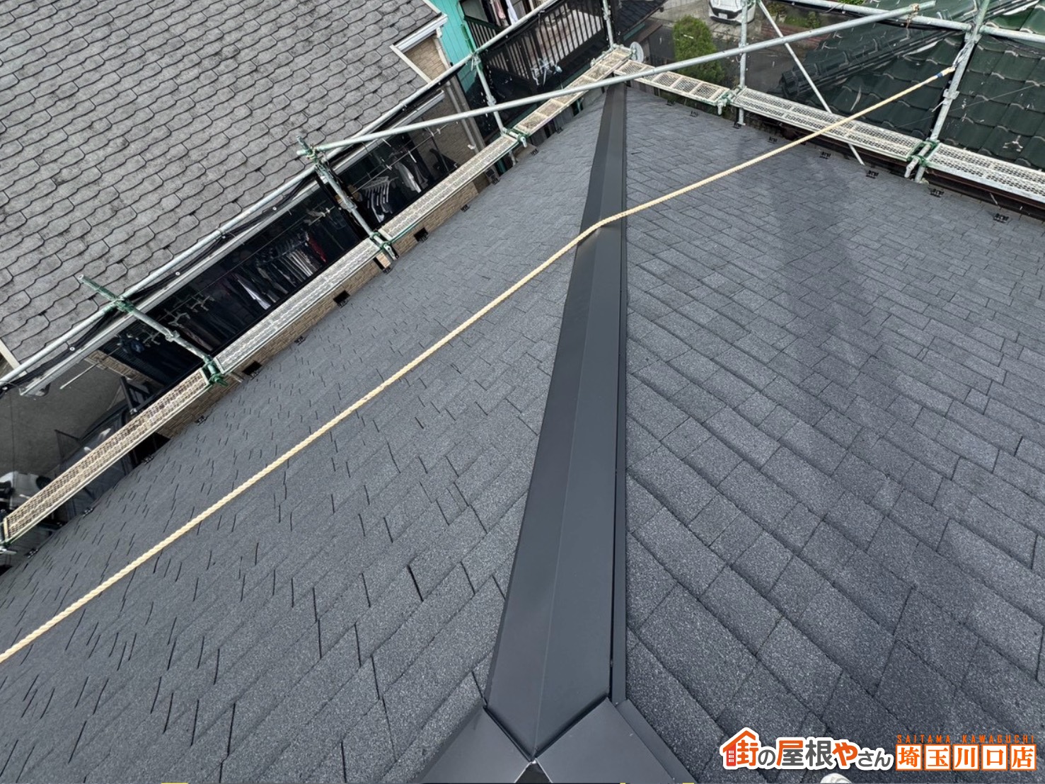 棟板金施工中