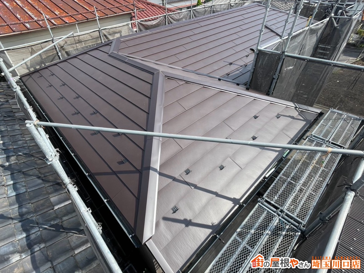 屋根カバー工法　施工後