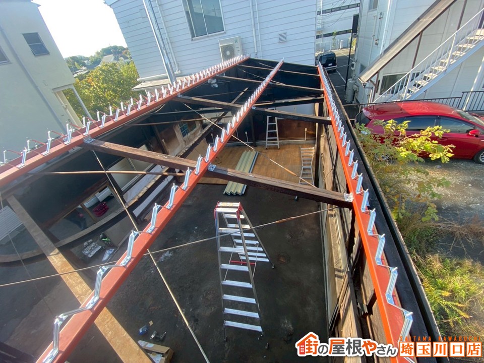 折板　タイトフレーム